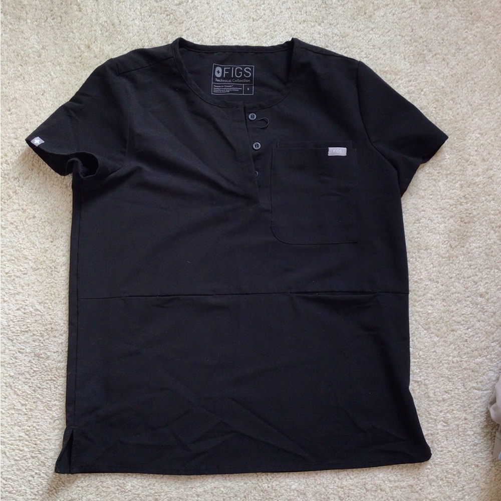 FIGS black button scrub top